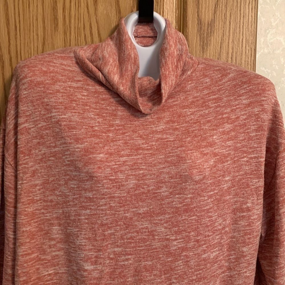 Women’s Express medium blouse.